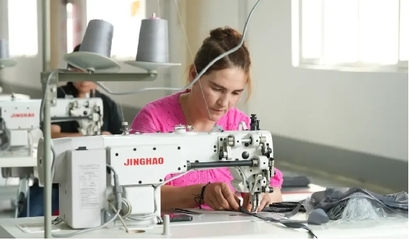 江西企業落戶阿克陶，助力箱包產業升級