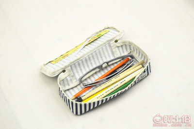 素樸時(shí)光 匠心巧制，打造一方棉麻條紋下的文具收納天地