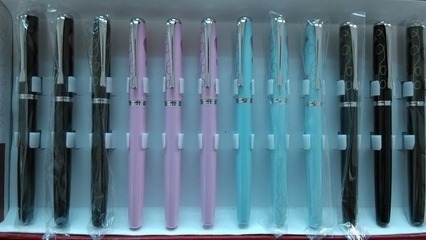 探尋進(jìn)賢文港 美意筆齋多彩印花鋼筆，品質(zhì)與美學(xué)的實(shí)惠之選